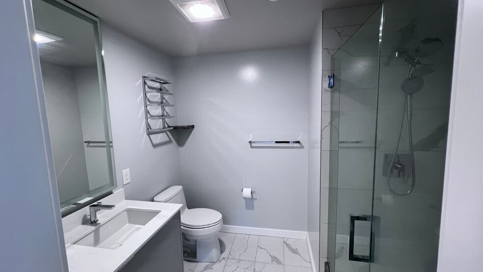 Master Bathroom - 450 S Main St