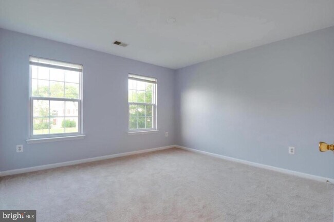 Building Photo - 8464 Hessian Hill Ct