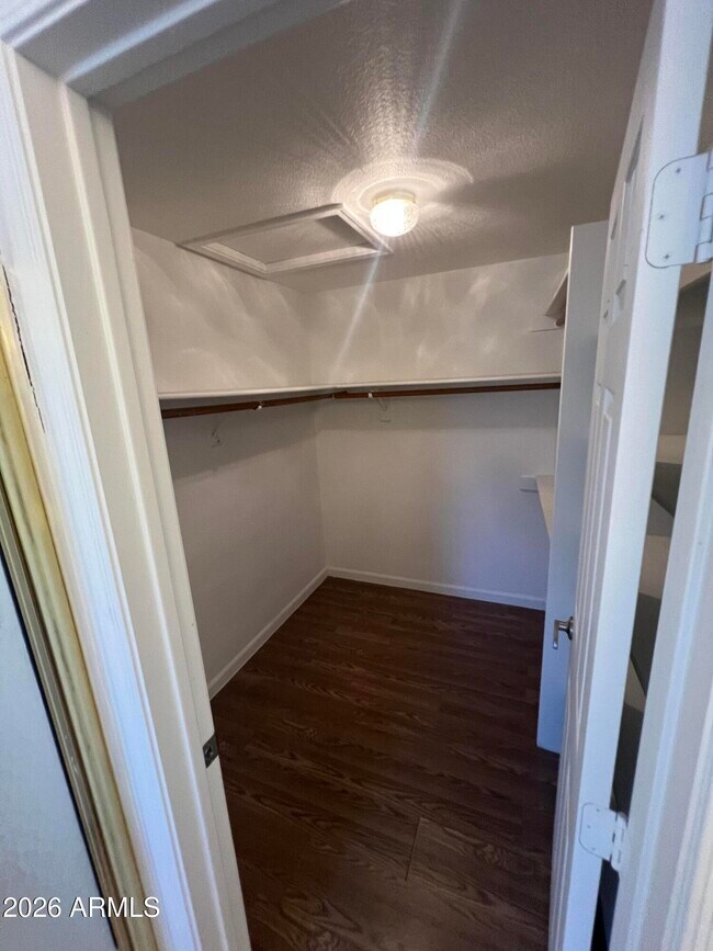 Building Photo - 15858 S 33rd Pl