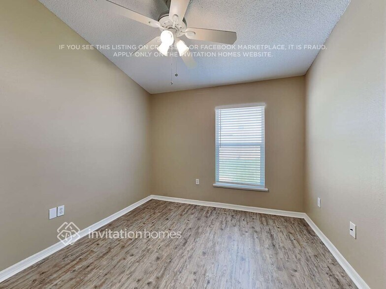 Building Photo - 905 Turnstone Ln