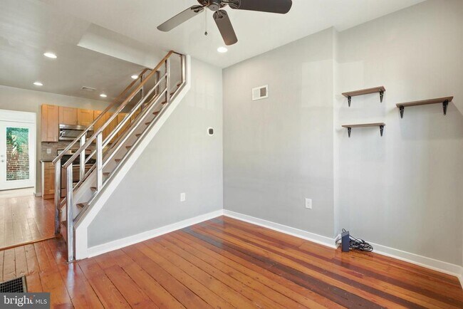Building Photo - 2663 Martha St