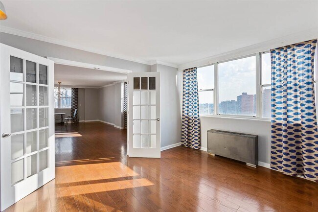 Building Photo - 6040 JFK Blvd E