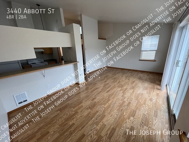 Building Photo - 3440 Abbott St