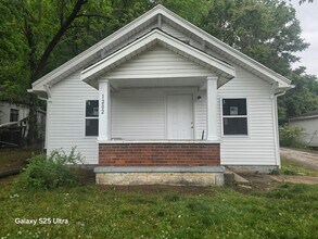 Building Photo - Single Family Home - Now available!