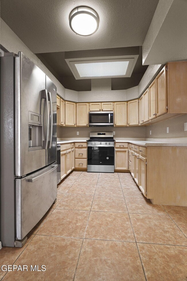 Building Photo - 143 N Alto Mesa Dr