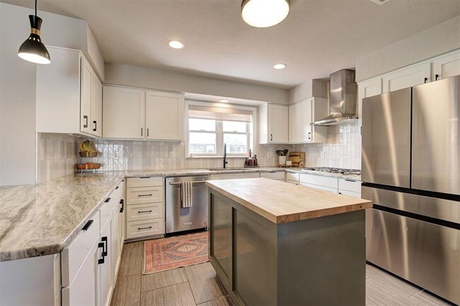 Building Photo - 3127 NW 69th St