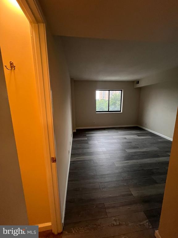 Building Photo - 5903 Mt Eagle Dr