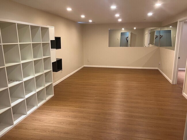 :Recreation Room-Basement - 1554 Willow Pond Dr