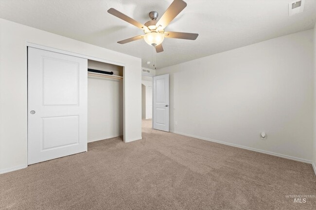 Building Photo - 513 Stanley Lake St