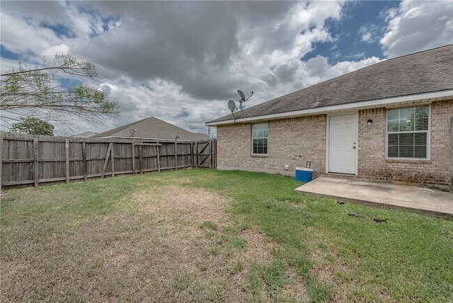 Building Photo - 3534 Paloma Ridge Dr