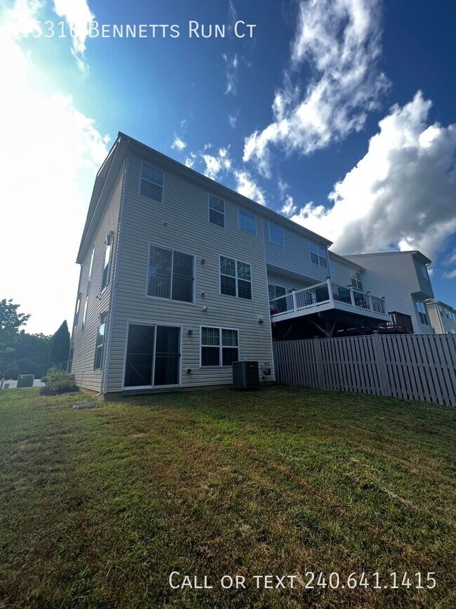 Building Photo - 15316 Bennetts Run Ct