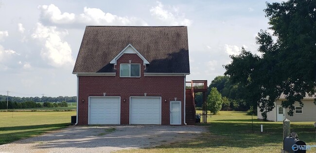 Building Photo - 15926 Ham Rd