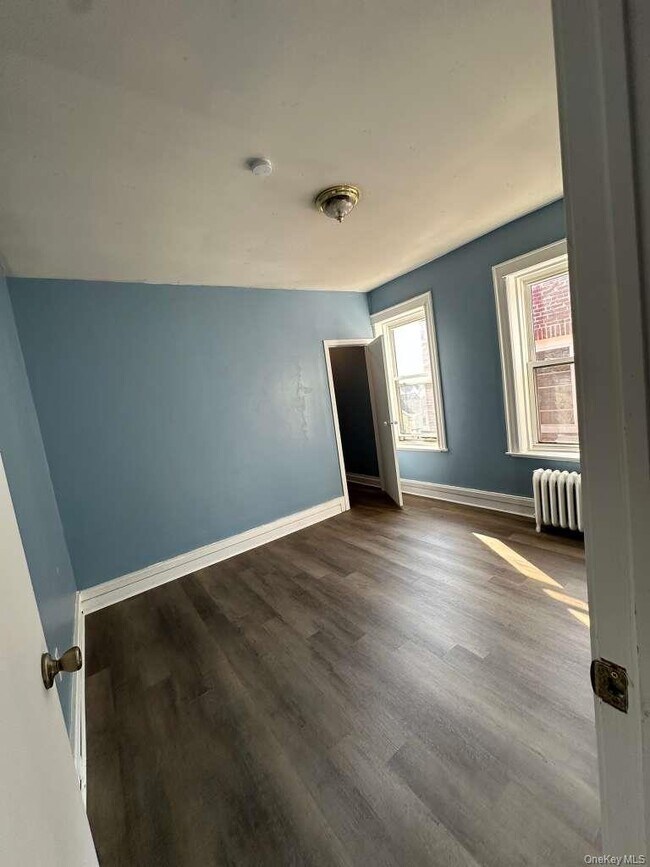 Building Photo - 1577 Park Ave