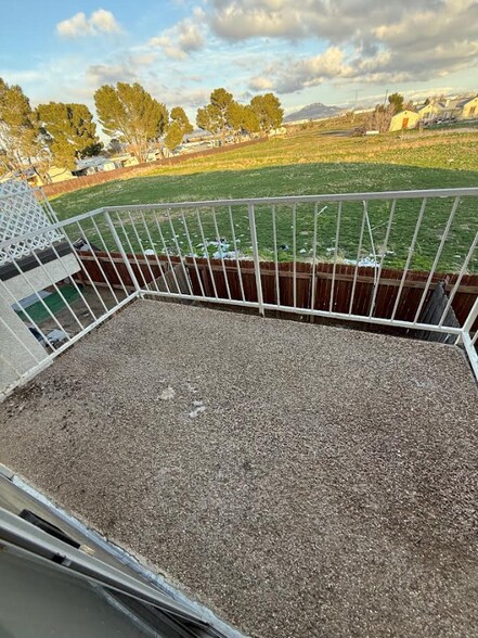 Building Photo - 11200 Vintage Rd