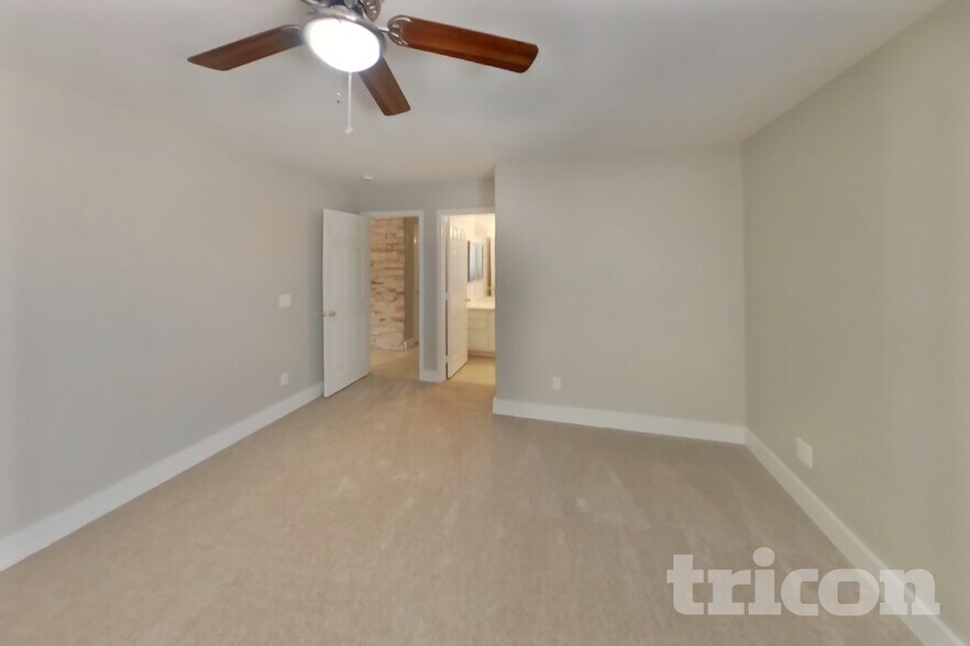 Building Photo - 3018 S Standage
