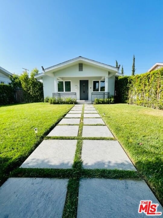 Building Photo - 515 Myrtle St