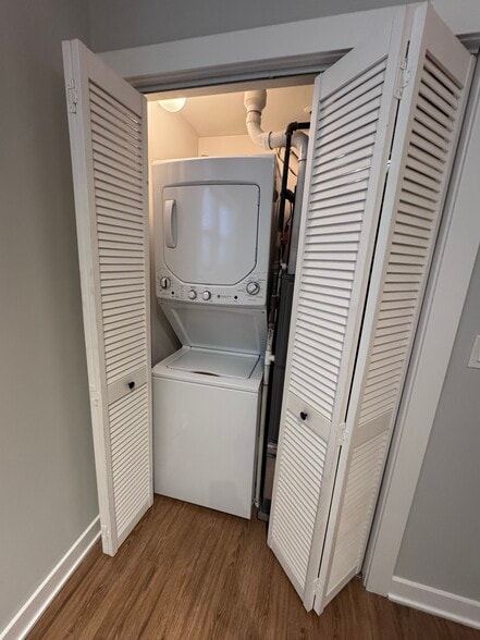 Building Photo - 4628 N Leavitt St