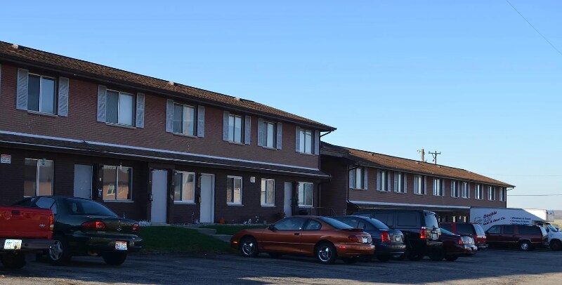 Building Photo - 712 Cedar Dr