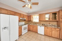 Building Photo - 14115 Wickersham Ln