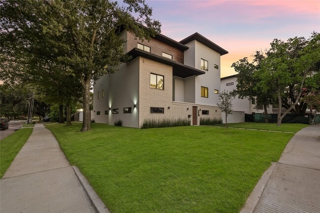 Building Photo - 4903 Braesvalley Dr