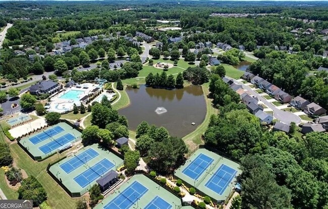 Building Photo - 3665 Moor Pointe Dr