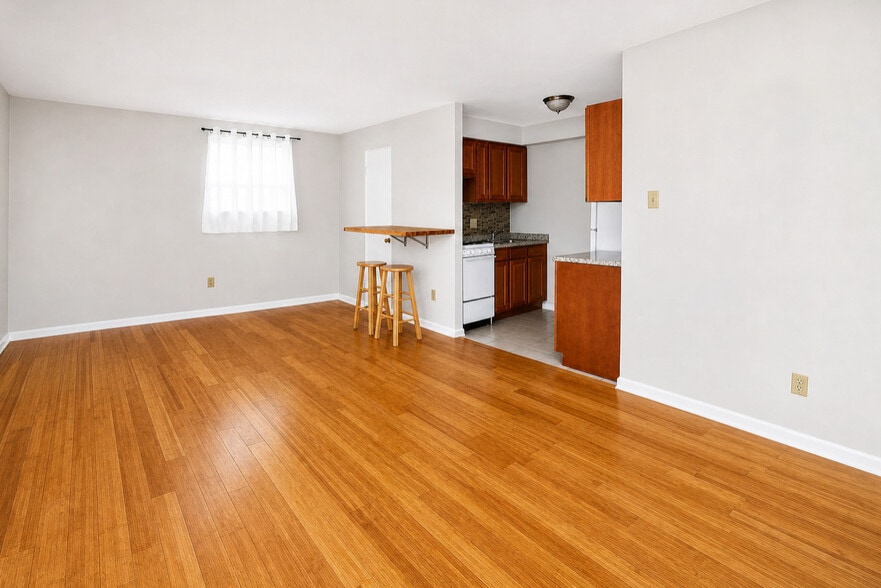 Hardwood Studio - FRIENDSHIP COURT