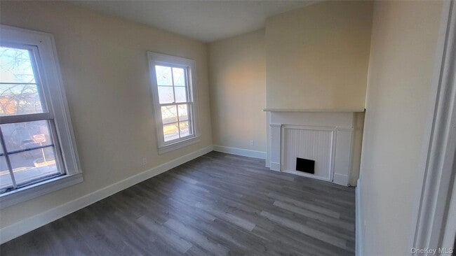 Building Photo - 216 Church St