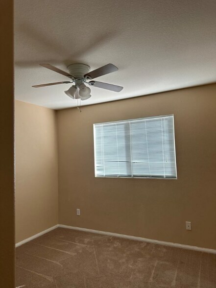Building Photo - 1224 Periwinkle Pl