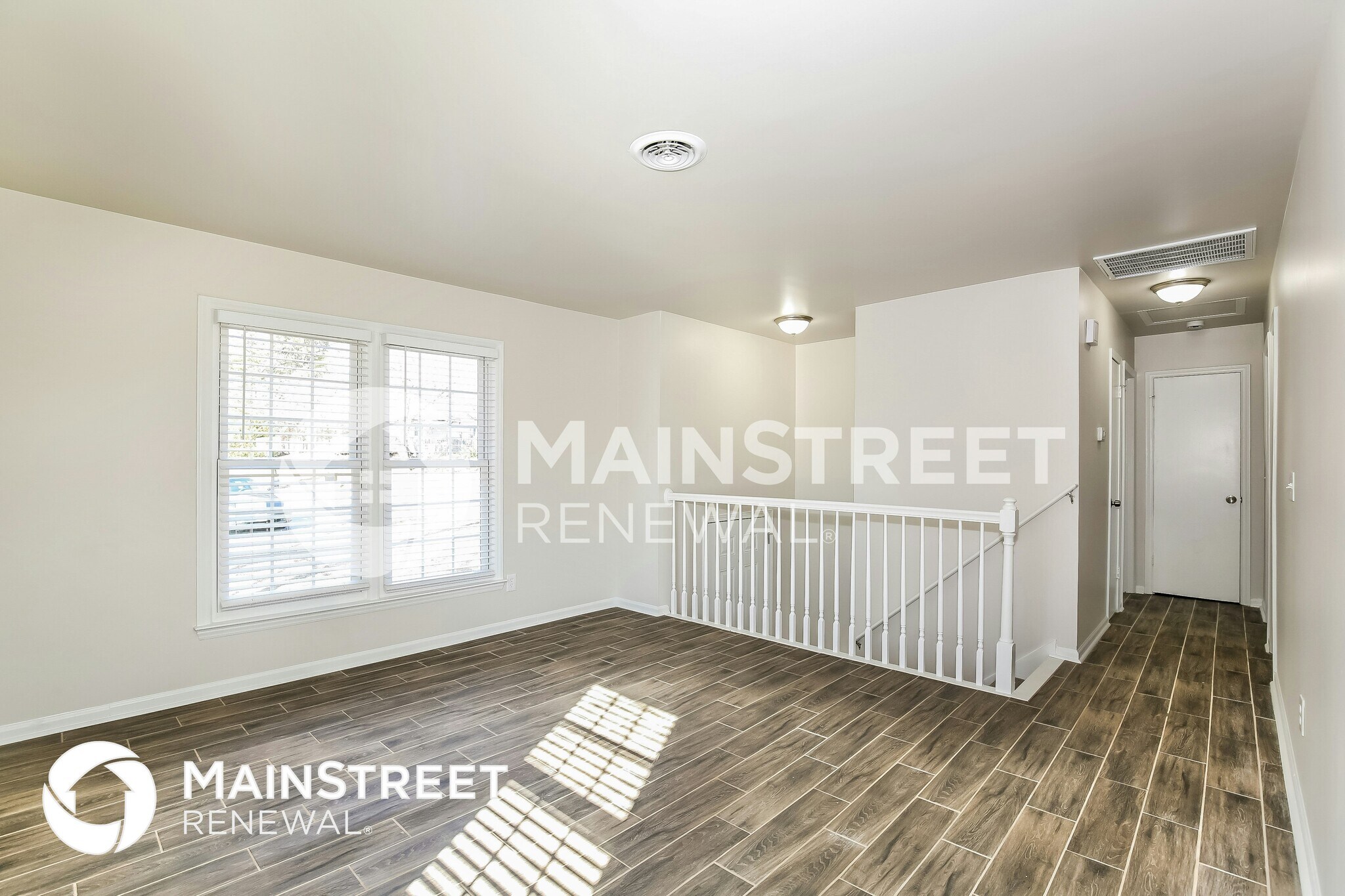 Building Photo - 2 Chaucer Ct