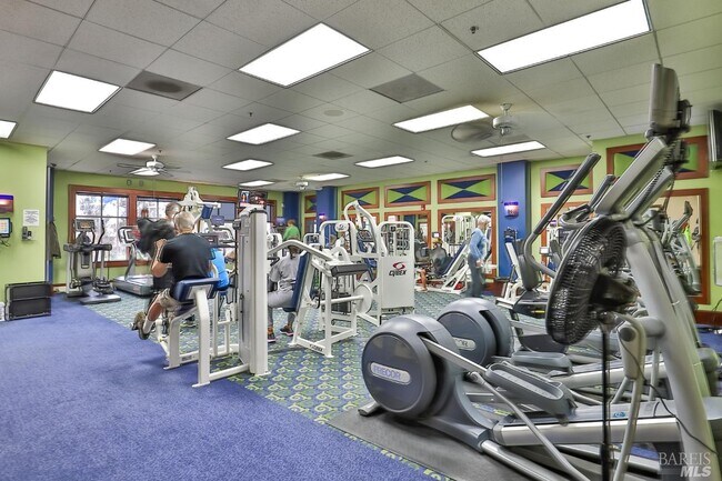 Building Photo - 206 Cedar Ridge Dr