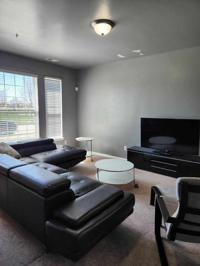 Building Photo - 23668 Northstone Village Dr