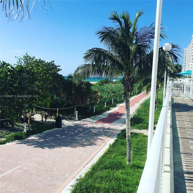 Building Photo - 5701 Collins Ave