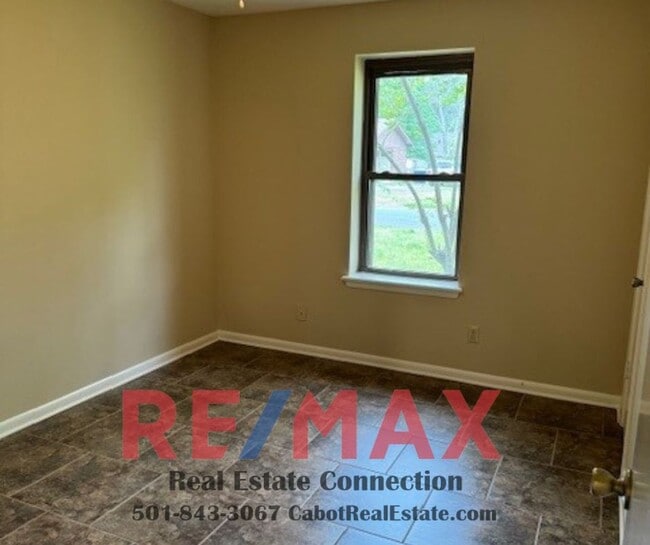 Building Photo - Sorry No Smoking/Vaping and Pets Permitted with Restrictions