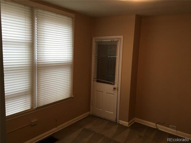 Building Photo - 1021 Cook St