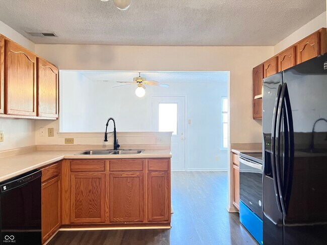 Building Photo - 1239 Odell Ln