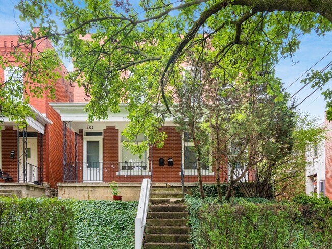 Building Photo - 1230 Indianola Ave