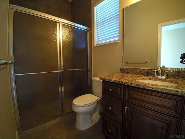 Building Photo - 13 Wood Amber Ln