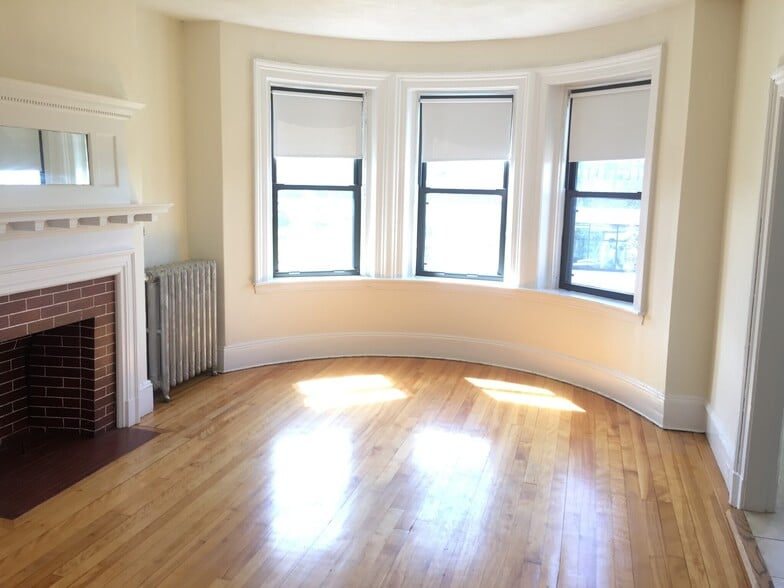 Building Photo - 23 Brighton Ave