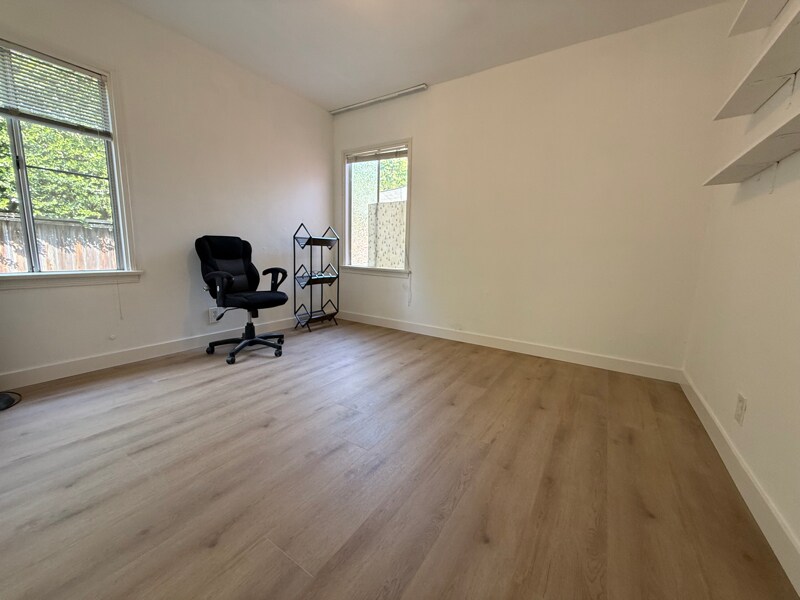 Building Photo - 3736 S Bentley Ave