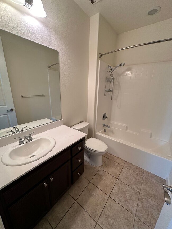 Building Photo - 2240 Carbondale Way