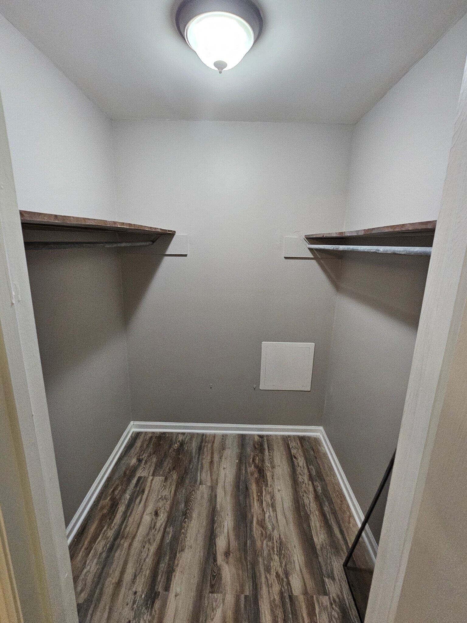 Building Photo - 5824 Brentwood Trce