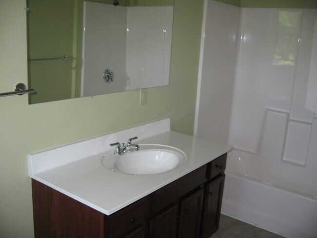 Building Photo - 259 E Main St