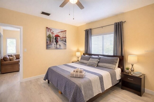 Building Photo - 501 S Magnolia Ave