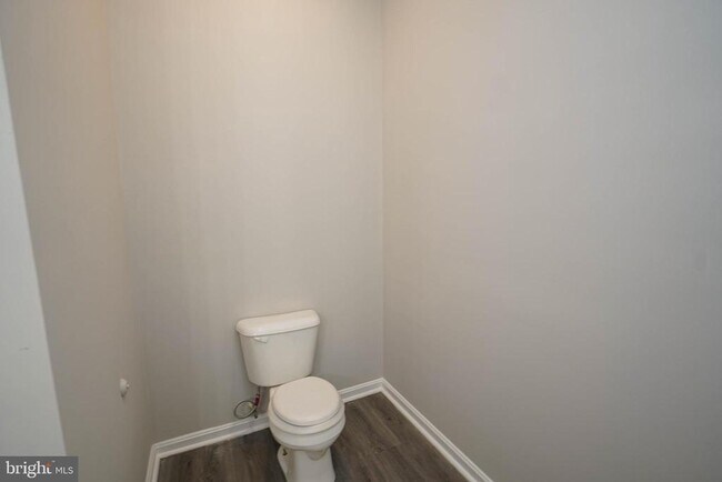 Building Photo - 28975 Aleine Ave