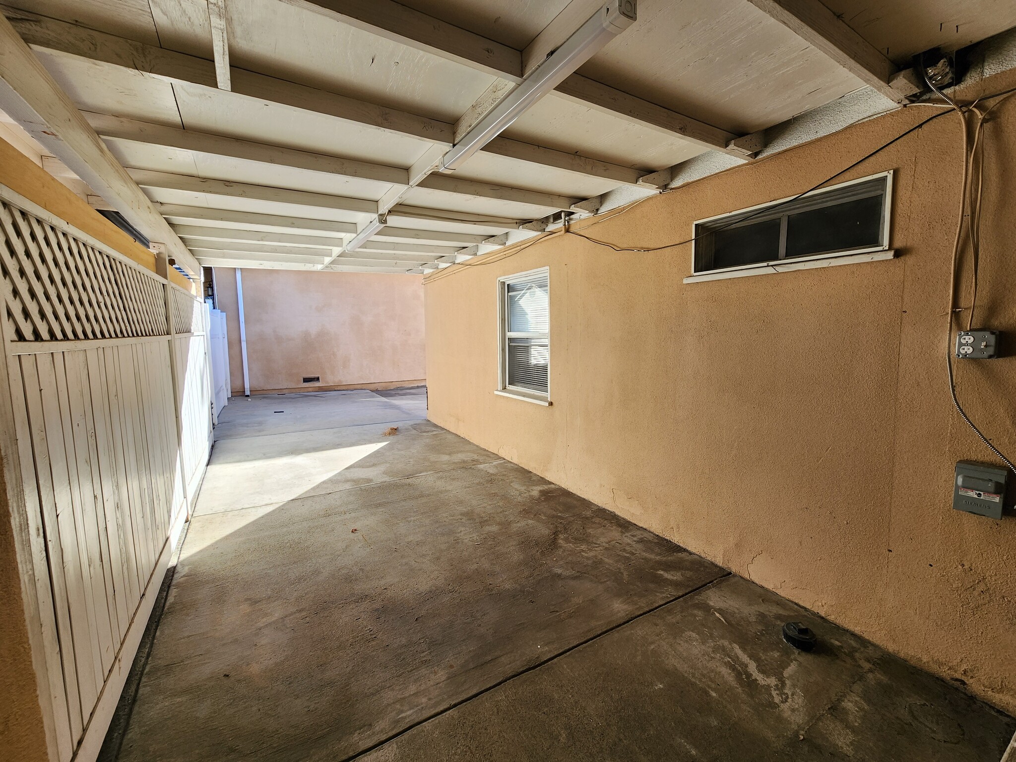 Building Photo - 7910 Nagle Ave