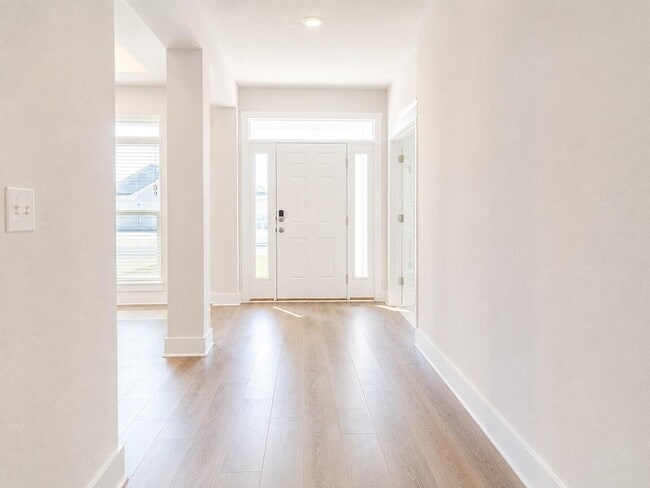 Building Photo - 6242 Jenks Dr