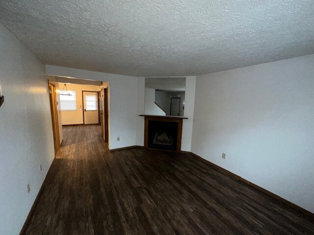 Building Photo - 966 Hidden Acres Ct