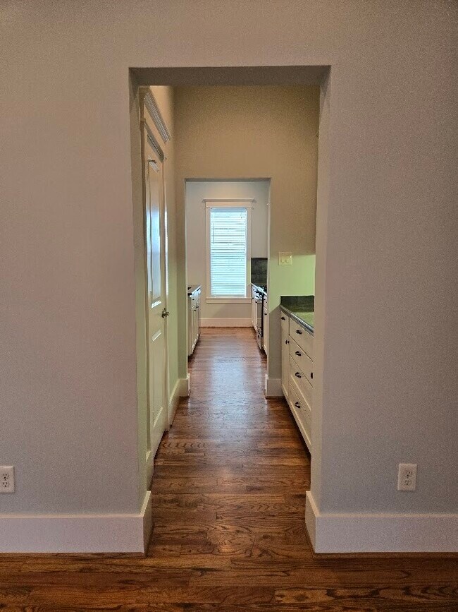 Building Photo - 4109 Allen St