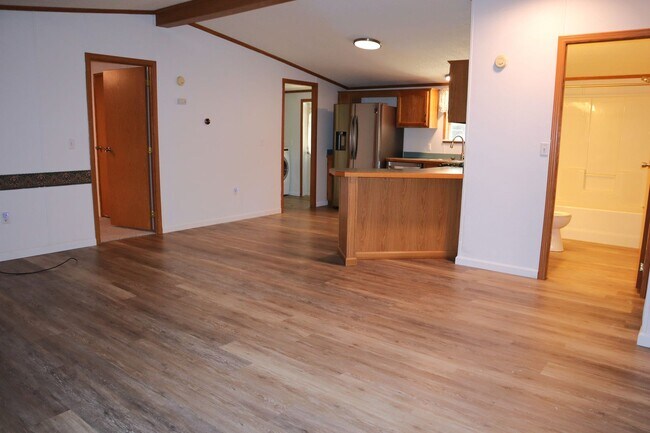 Building Photo - Lovely 3 bedroom, 2 bath home!