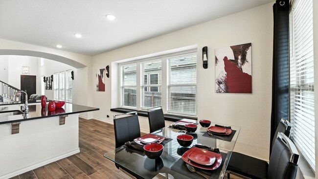 Building Photo - 11012 Coppola